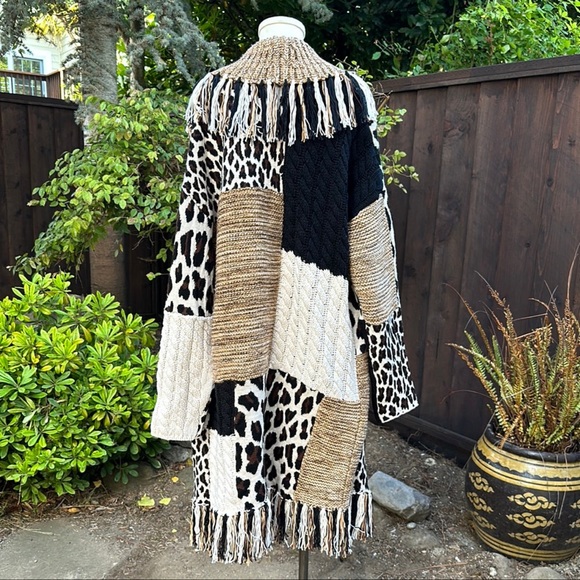 alice + olivia Griselda Patchwork Sweater - Picture 11 of 13